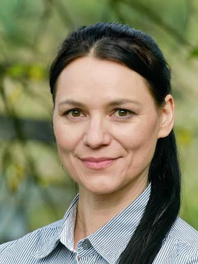Julia Dordel